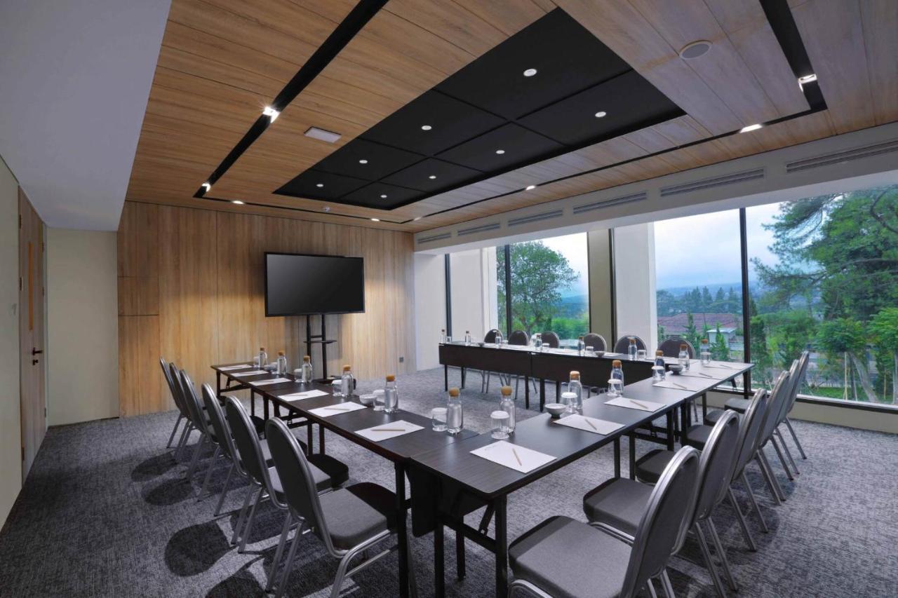 Grand Aston Puncak Hotel & Resort Ciseureuh Экстерьер фото