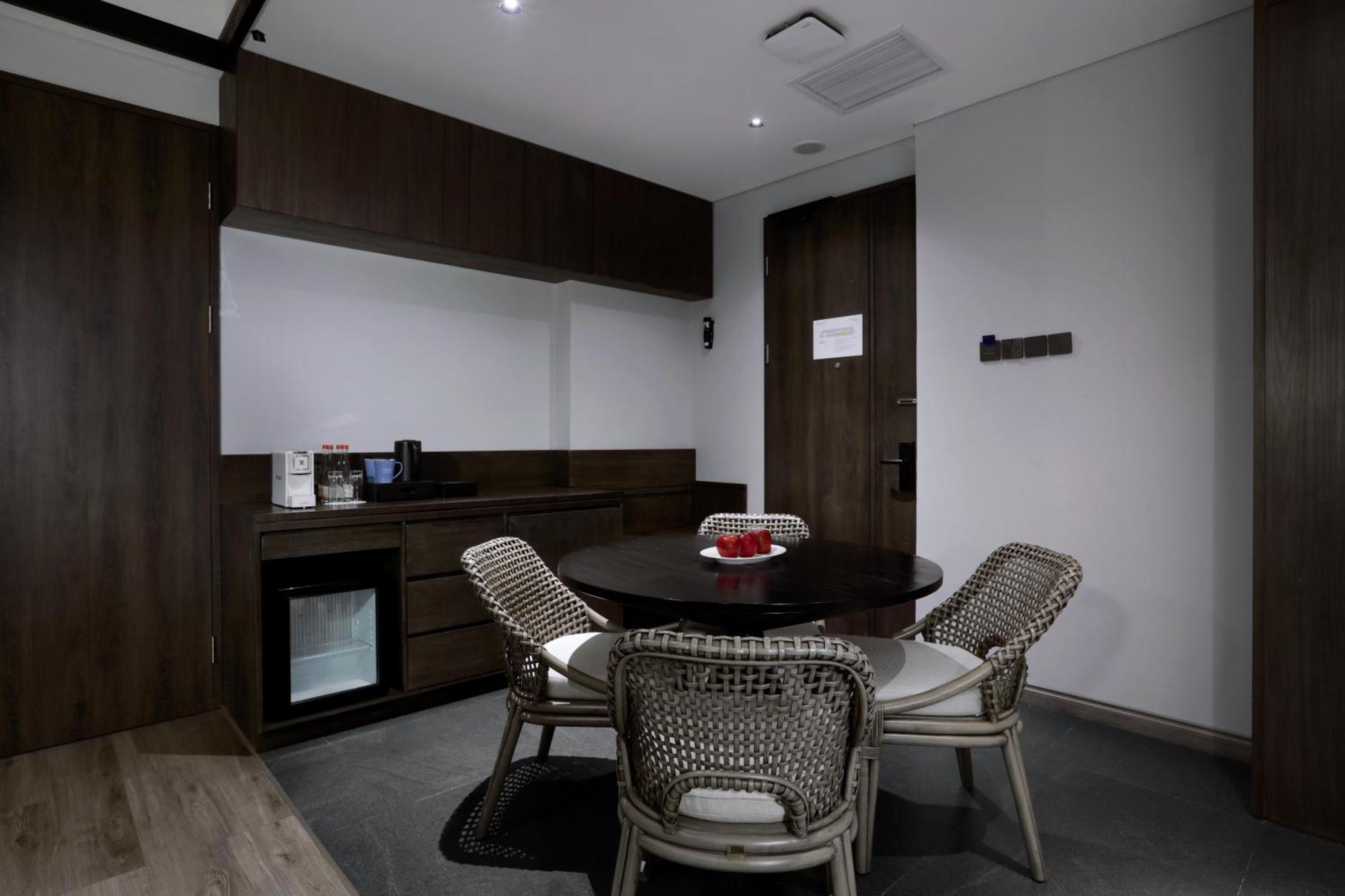 Grand Aston Puncak Hotel & Resort Ciseureuh Экстерьер фото